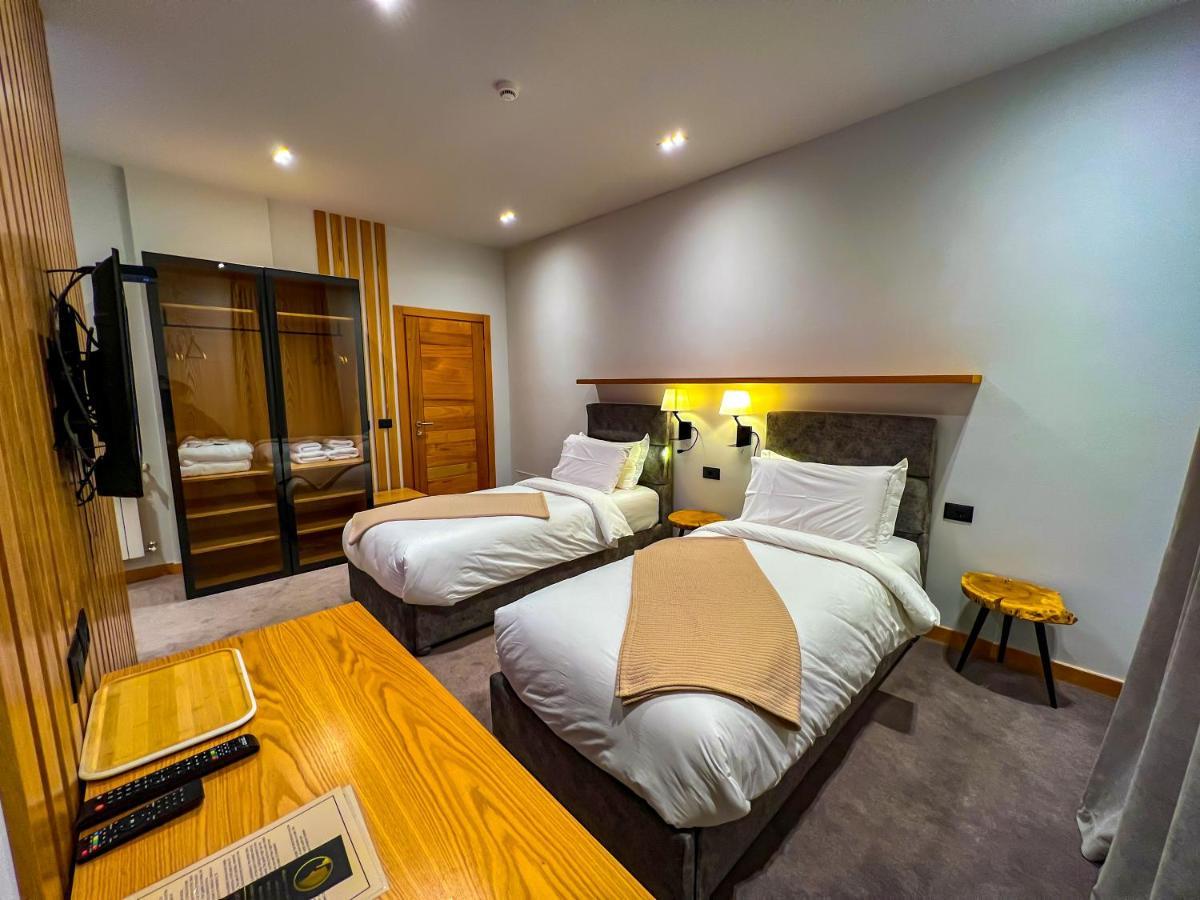 Hotel Kulla E Bajraktarit Boge ภายนอก รูปภาพ