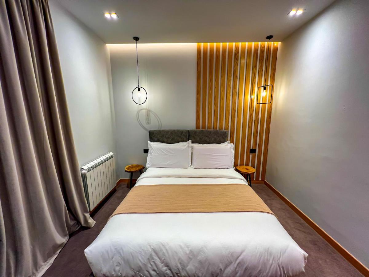Hotel Kulla E Bajraktarit Boge ภายนอก รูปภาพ