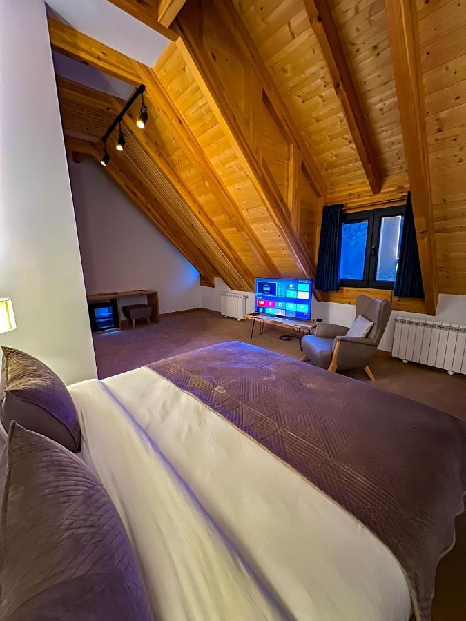 Hotel Kulla E Bajraktarit Boge ภายนอก รูปภาพ